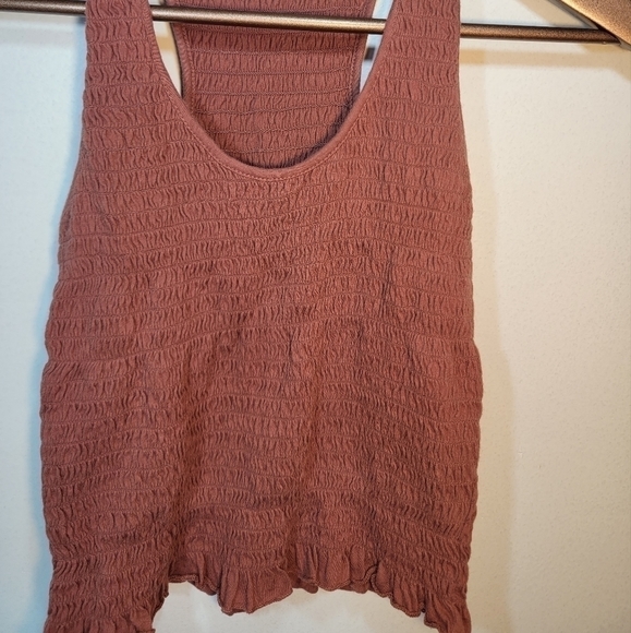 AMERICAN Eagle ruched rust color crop top. Size small. - Picture 2 of 8